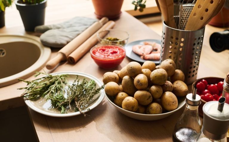 Kako zamijeniti nezdrave namirnice zdravijim opcijama u svojim omiljenim jelima