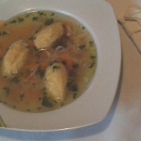Pileća supa sa griz knedlama - Recept