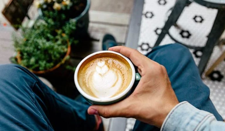 Jutarnja kafa – Za i protiv